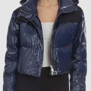 Bagatelle Womrn’s Blue Hooded Crop Shiny Puffer Quilted Zip Up Jacket Coat